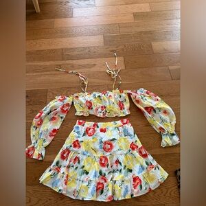 HYFVE Floral Skirt top set with Vibrant Hues size medium tie shoulder detail
